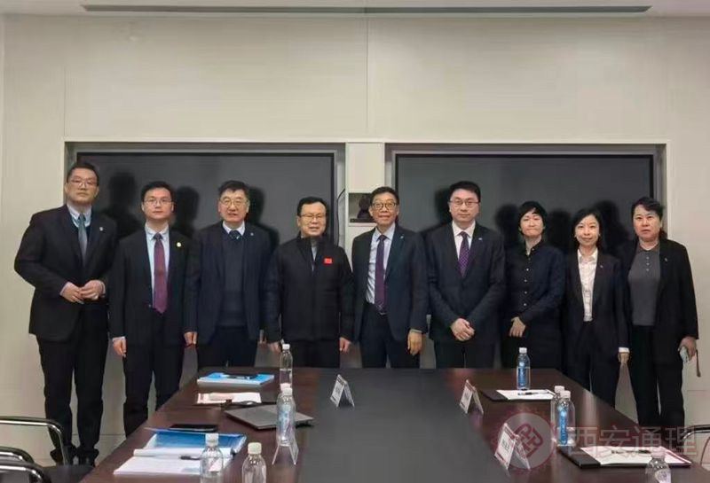 学院第十二届董事会召开第一次会议